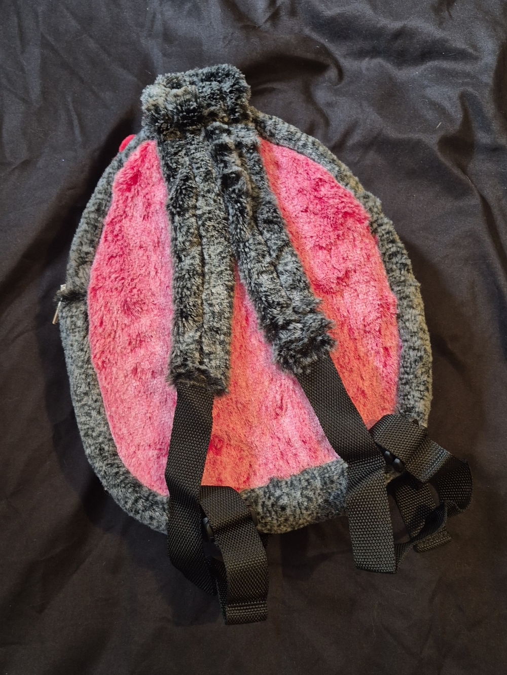 Lovebug Back Pack - Picture 2 of 4